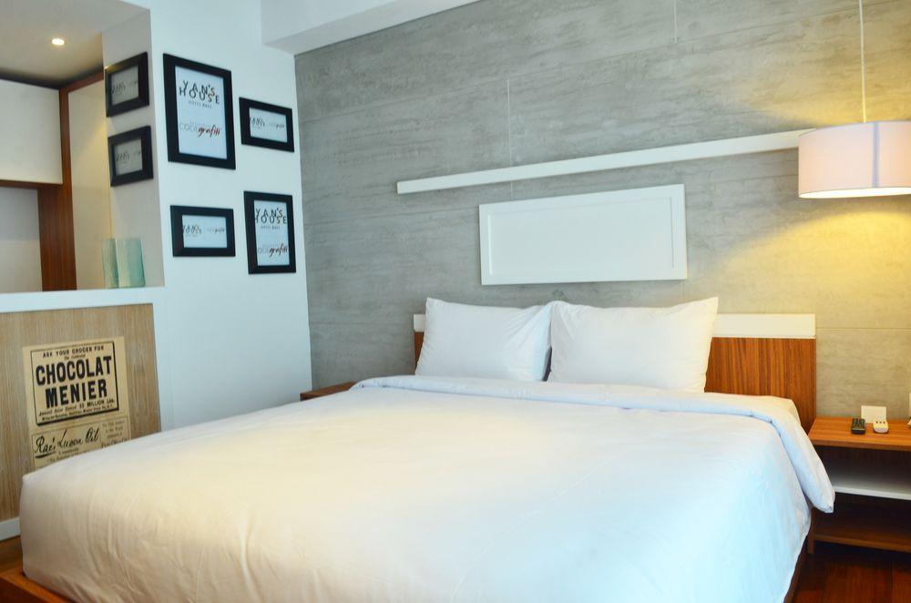 Yan's House Hotel 3*
