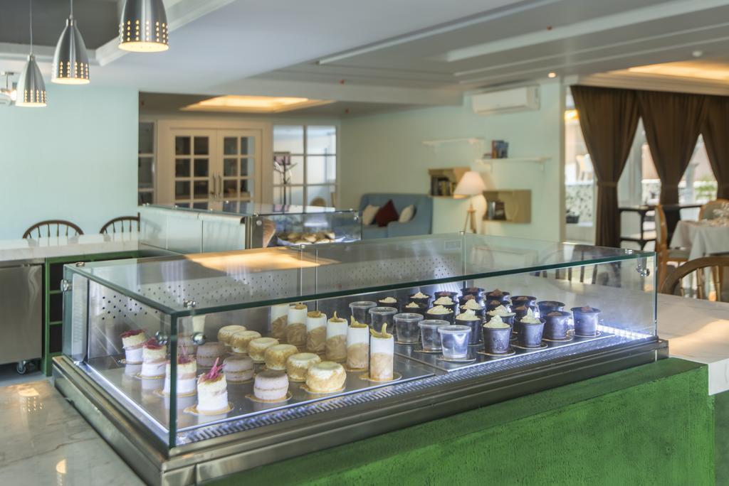 Yan's House Hotel 3*