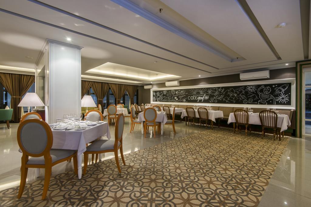 Yan's House Hotel
