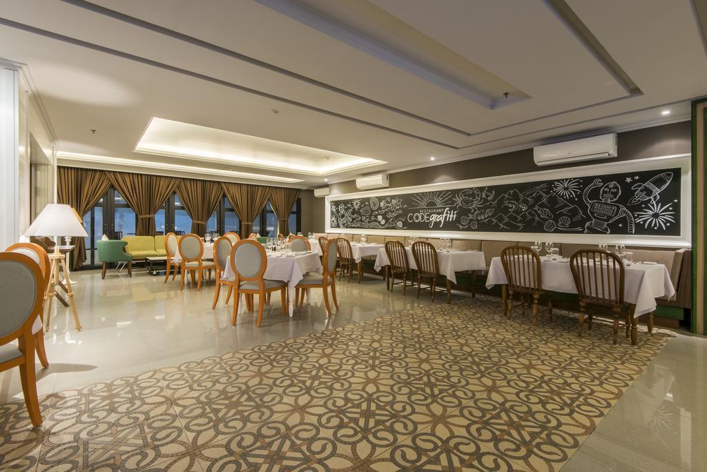 Yan's House Hotel