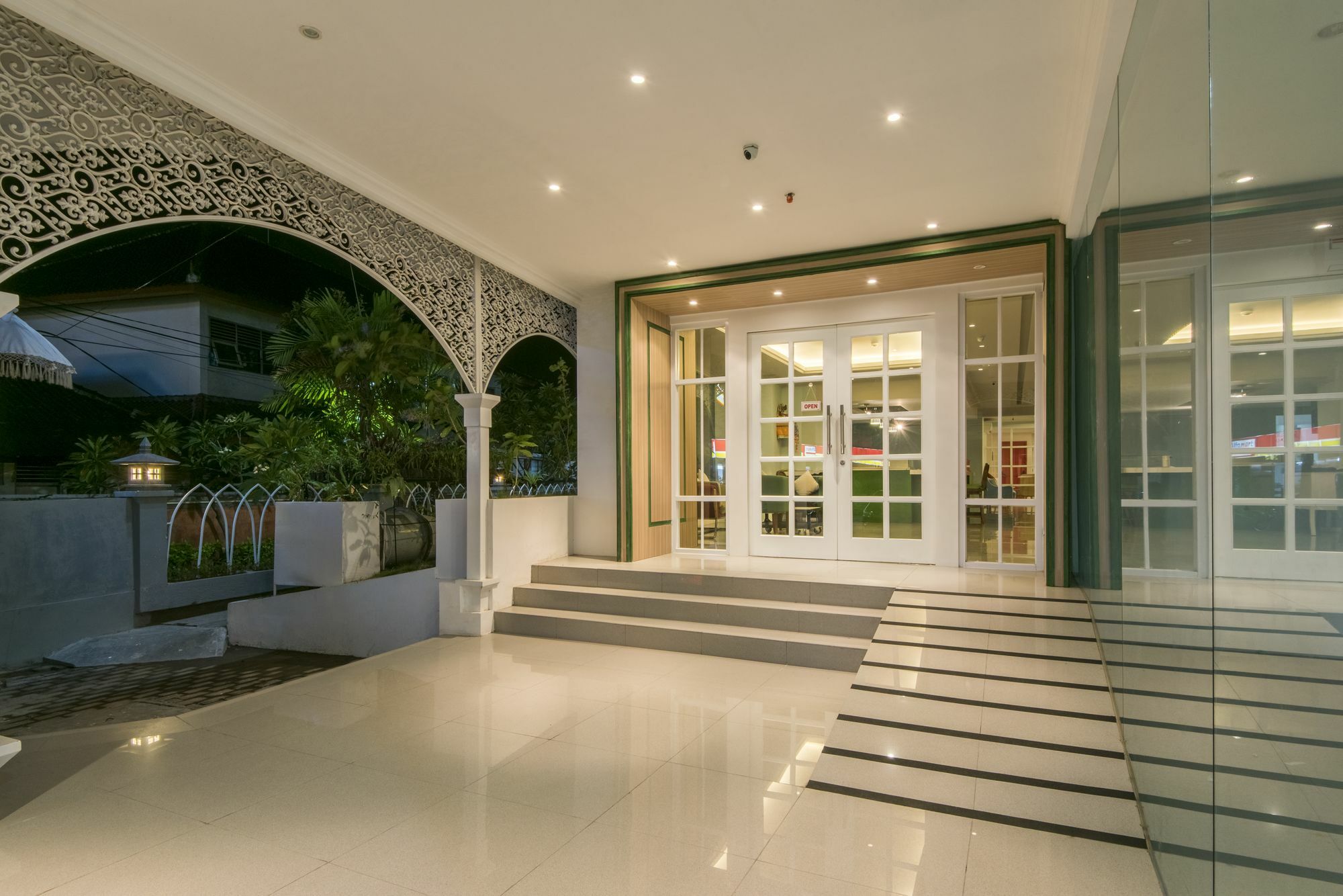 Yan's House 3*